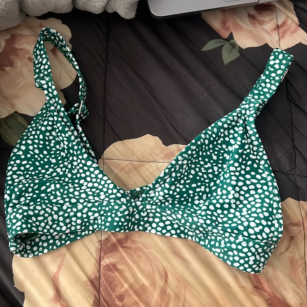 SHEIN Bikini Top Spotted Green and White Size Small